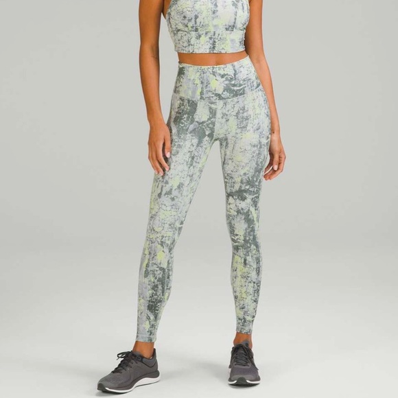 Lululemon Wunder Train High-Rise Tight 25"
Cinder Grain Smoked Spruce Multi - Picture 4 of 10